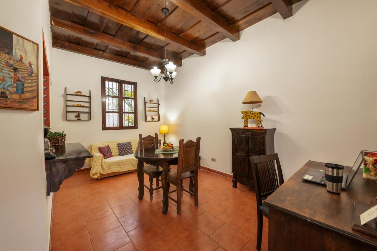 Casita Tumbergia Daire Antigua Dış mekan fotoğraf